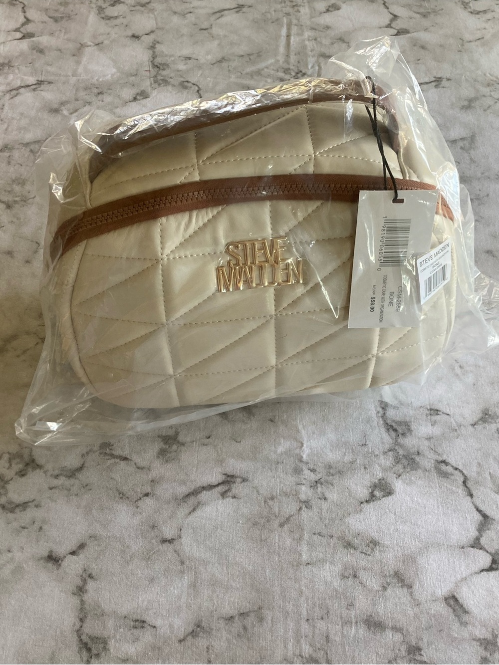 Steve Madden Cream Quilted makeup bag NWT